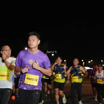 Runner Photo 2742574