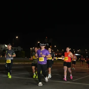 Runner Photo 2742610