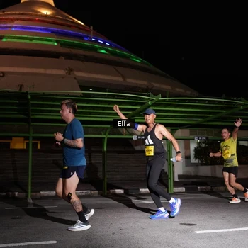 Runner Photo 2743029