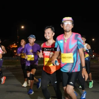 Runner Photo 2743130