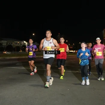 Runner Photo 2743137