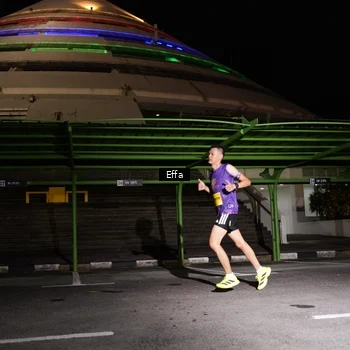 Runner Photo 2743173