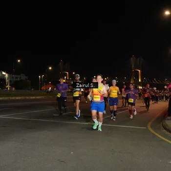 Runner Photo 2743224