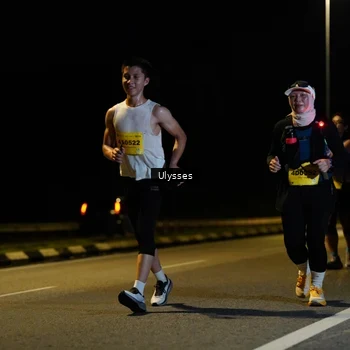 Runner Photo 2743685