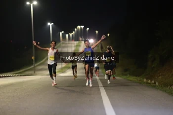 Runner Photo 2744579