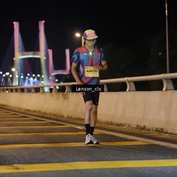 Runner Photo 2744630