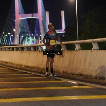 Runner Photo 2744641