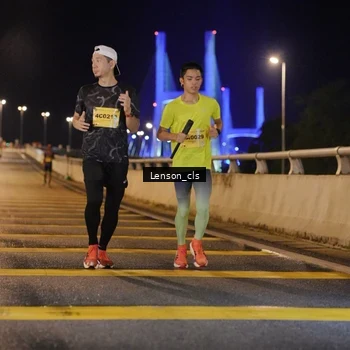 Runner Photo 2744667