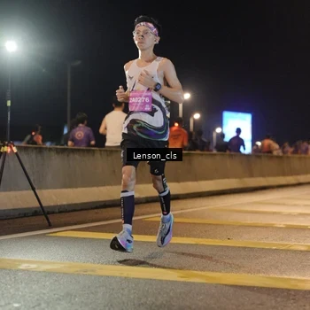 Runner Photo 2744756