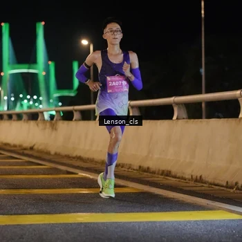 Runner Photo 2745131