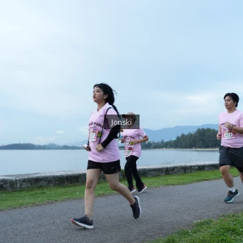 Runner Photo 2746000