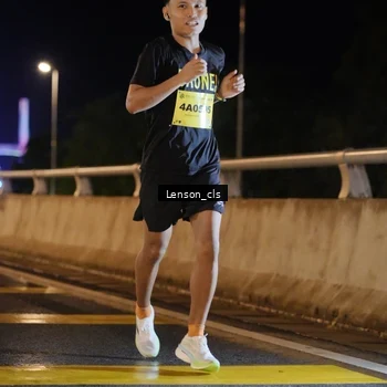 Runner Photo 2746663
