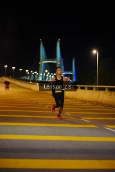 Runner Photo 2747685