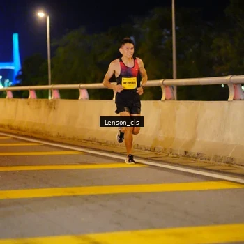 Runner Photo 2747987