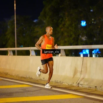 Runner Photo 2748021