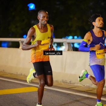 Runner Photo 2748032
