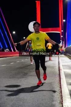 Runner Photo 2748375