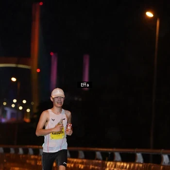 Runner Photo 2748713