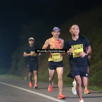 Runner Photo 2748716