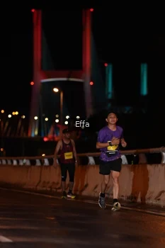 Runner Photo 2750490
