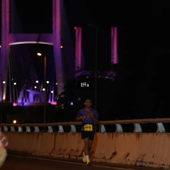 Runner Photo 2750929