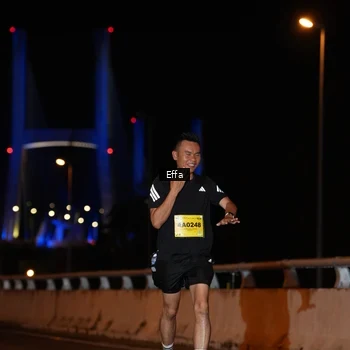 Runner Photo 2751023