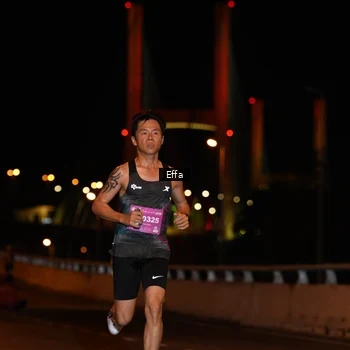 Runner Photo 2752020