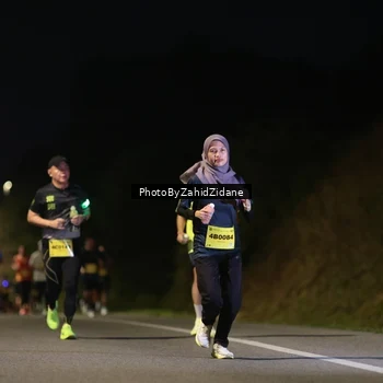 Runner Photo 2752022