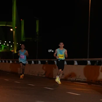 Runner Photo 2752842
