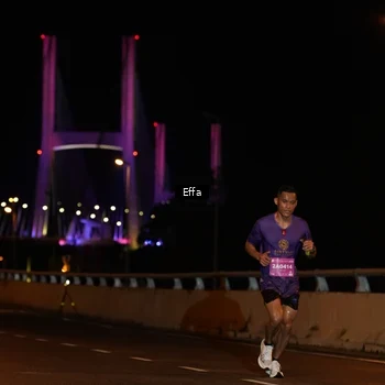 Runner Photo 2752972
