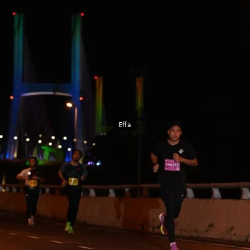 Runner Photo 2753006