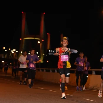 Runner Photo 2758372