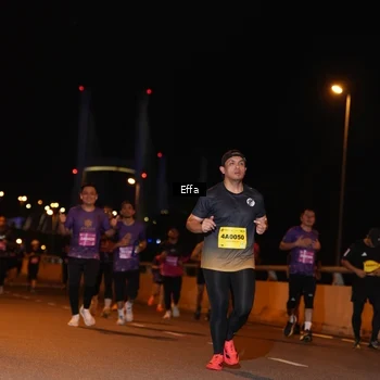 Runner Photo 2759452