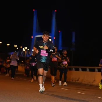 Runner Photo 2760013