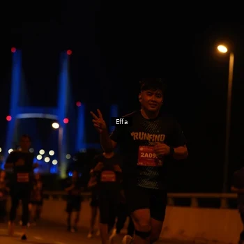 Runner Photo 2760023