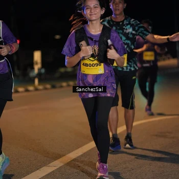 Runner Photo 2762002