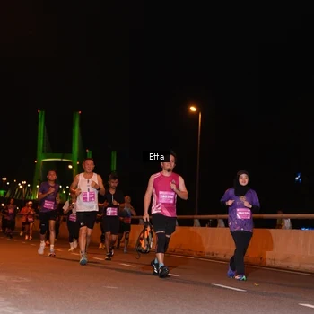 Runner Photo 2762005