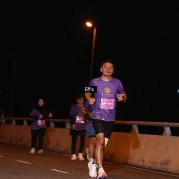 Runner Photo 2762742