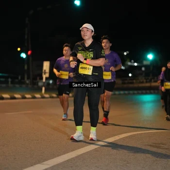 Runner Photo 2763576