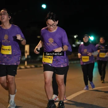 Runner Photo 2764137