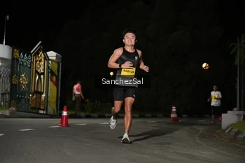 Runner Photo 2770689