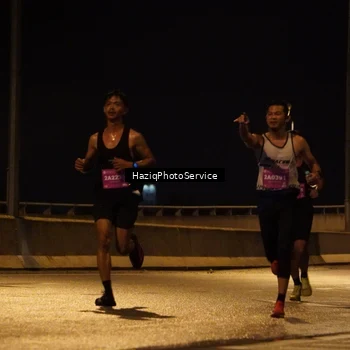 Runner Photo 2772416