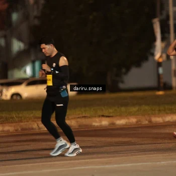 Runner Photo 2774131