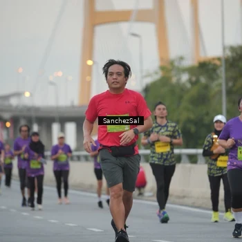 Runner Photo 2774369