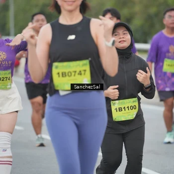 Runner Photo 2774379