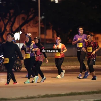 Runner Photo 2774659