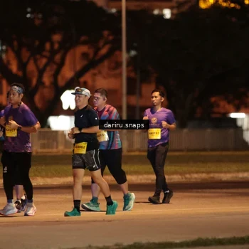 Runner Photo 2774751