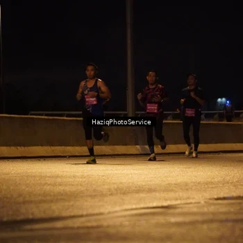 Runner Photo 2774758