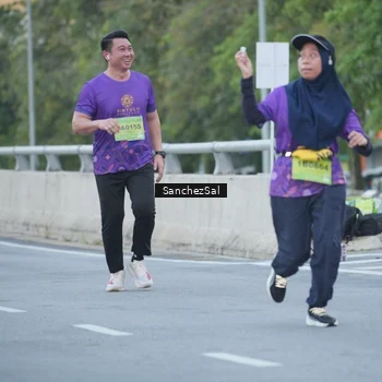 Runner Photo 2776391