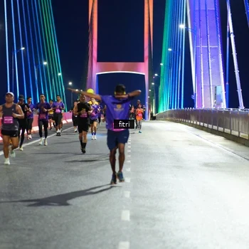 Runner Photo 2776640